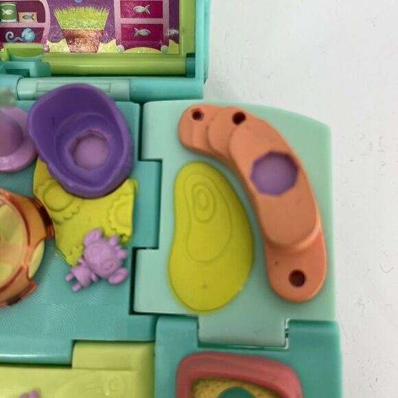 Hasbro 2006 Littlest Pet Shop Teeniest Tiniest Pop Up Mini Play Set LPS Blue Toy - Picture 8 of 10